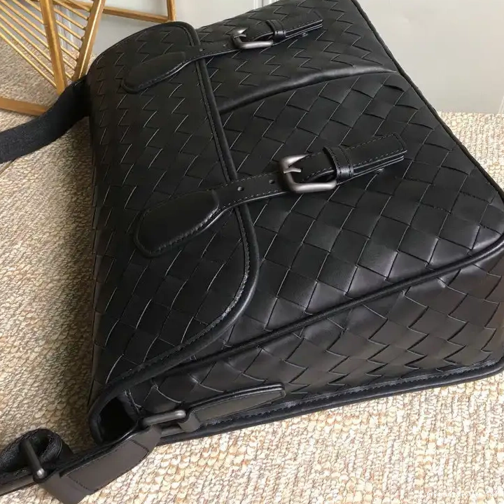 Official Brother Sam Bag 2112SF0073 Veneta Bottega 0705